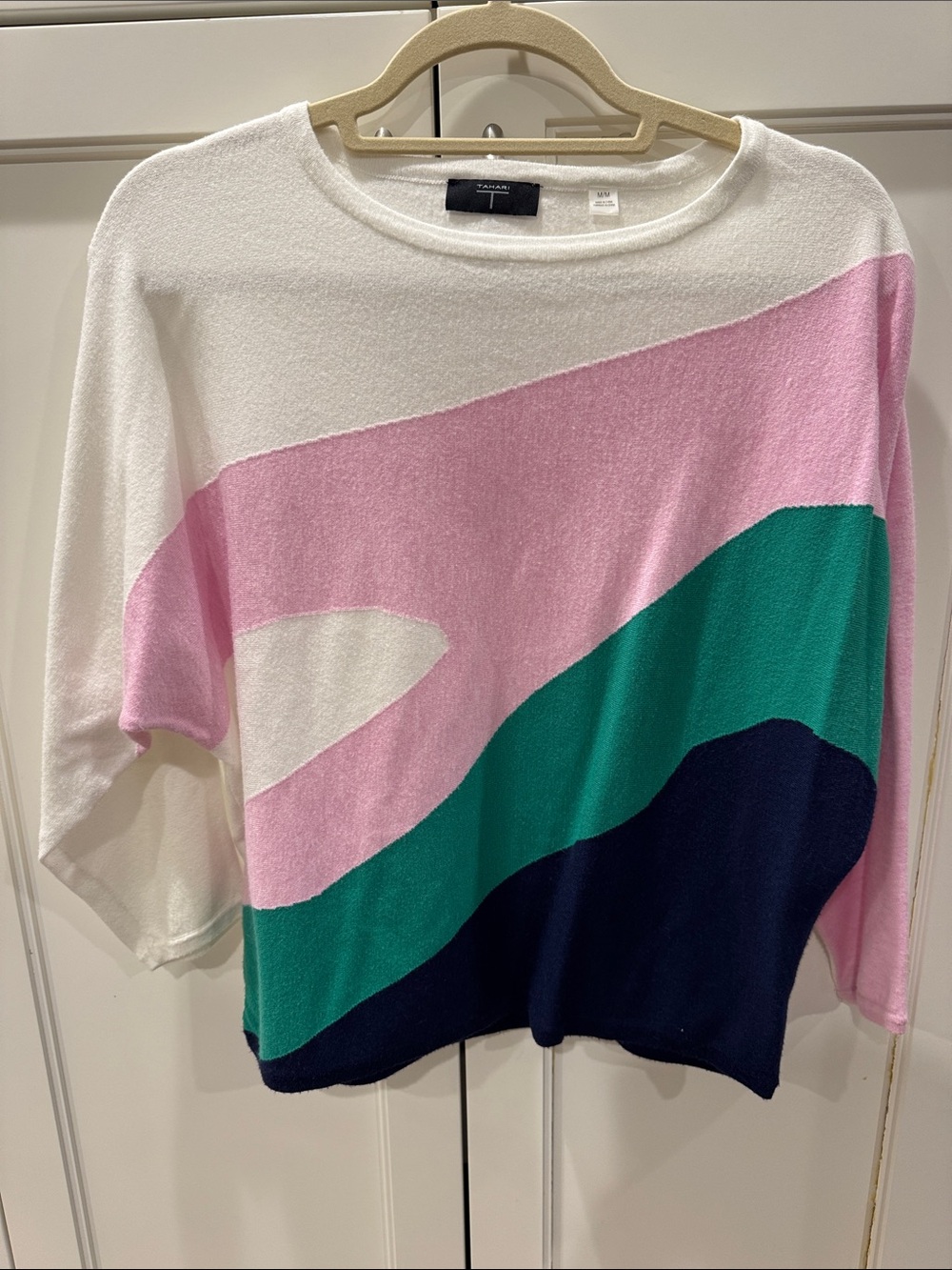 T Tahari White Pink Green Navy Colorblock Crewneck Sweater